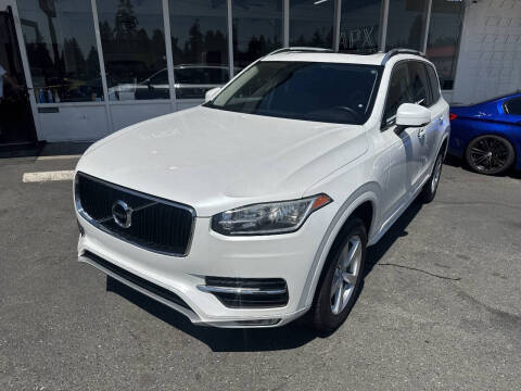 2016 Volvo XC90 T5 Momentum AWD photo