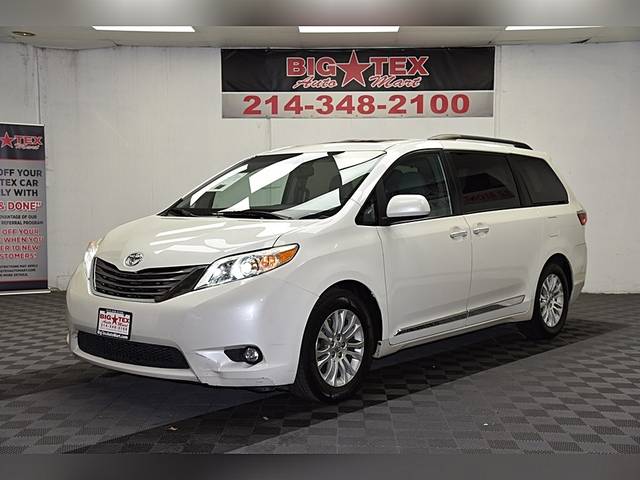 2016 Toyota Sienna XLE Premium FWD photo
