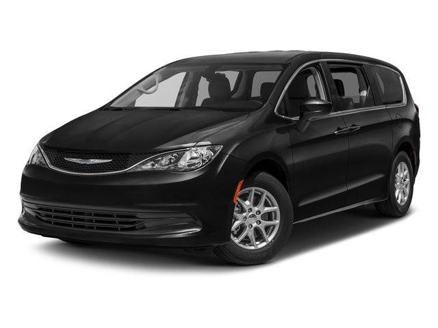 2017 Chrysler Pacifica Minivan Touring FWD photo