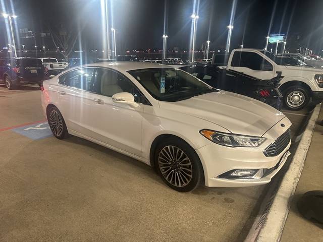 2017 Ford Fusion SE FWD photo