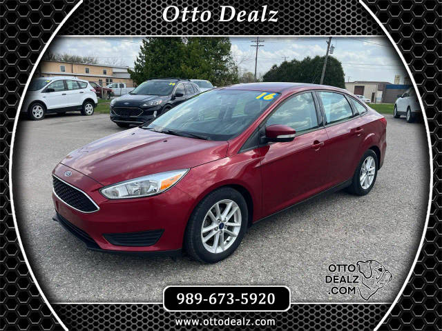 2016 Ford Focus SE FWD photo