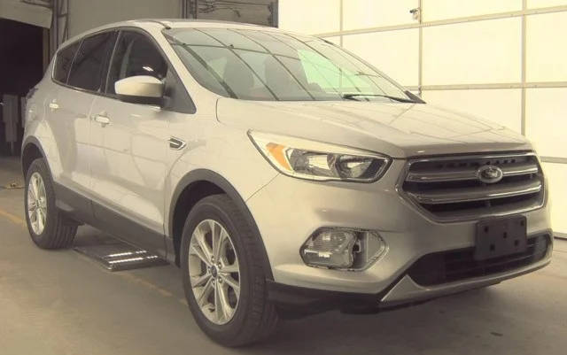 2017 Ford Escape SE FWD photo