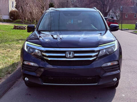 2016 Honda Pilot Touring AWD photo