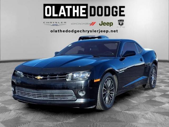 2015 Chevrolet Camaro LT RWD photo