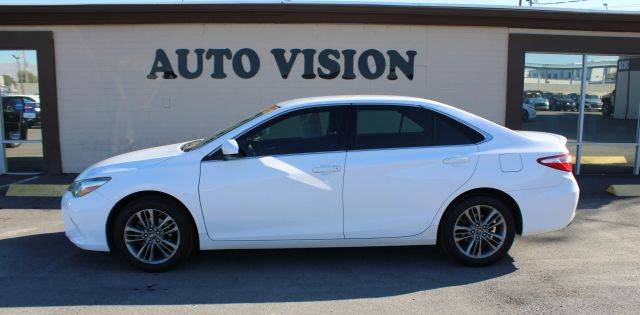 2016 Toyota Camry LE FWD photo