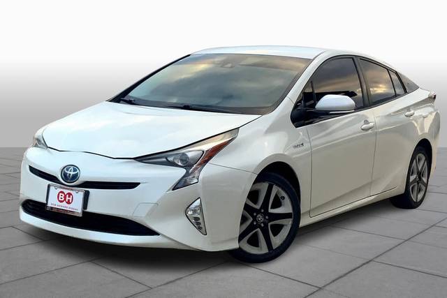 2016 Toyota Prius Three Touring FWD photo