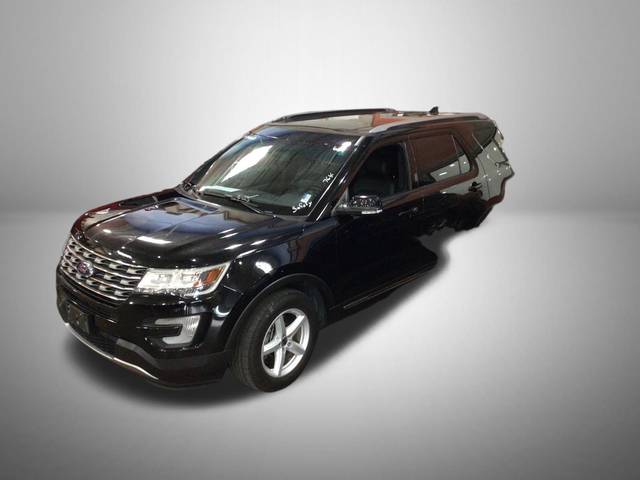2016 Ford Explorer XLT 4WD photo