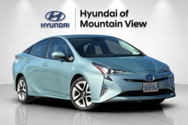 2016 Toyota Prius Four Touring FWD photo