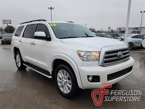 2016 Toyota Sequoia Platinum 4WD photo