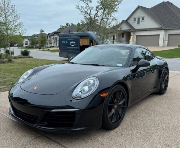 2017 Porsche 911 Carrera RWD photo