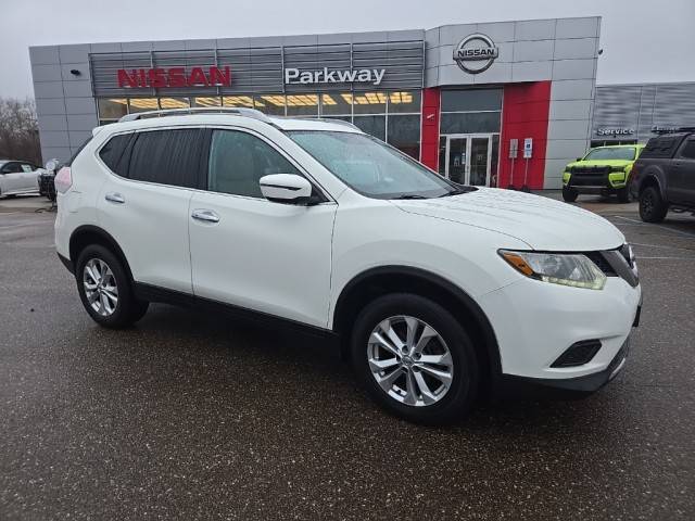 2016 Nissan Rogue SV AWD photo