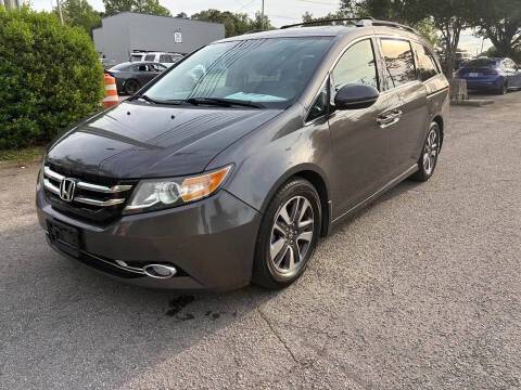 2016 Honda Odyssey Touring Elite FWD photo