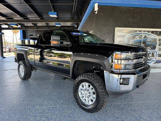 2016 Chevrolet Silverado 2500HD LT 4WD photo