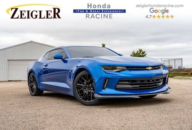 2016 Chevrolet Camaro 1LT RWD photo