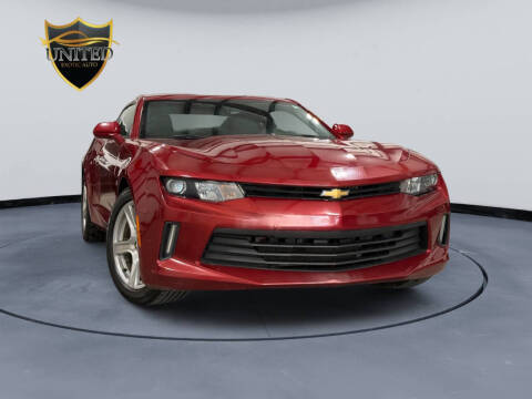 2016 Chevrolet Camaro 1LT RWD photo