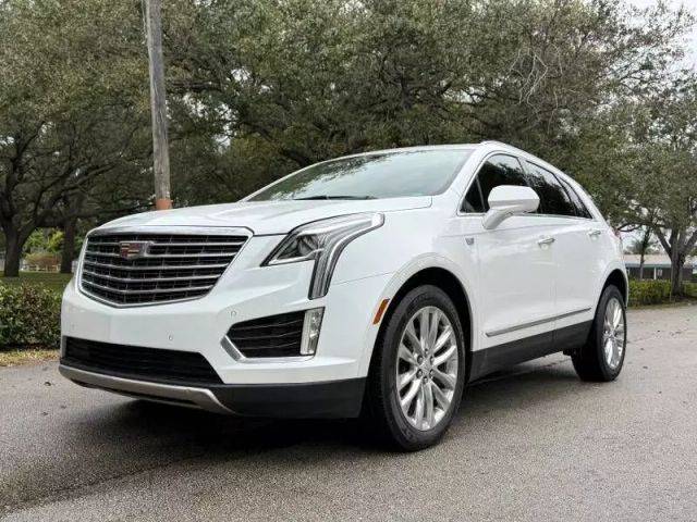 2017 Cadillac XT5 Platinum AWD AWD photo