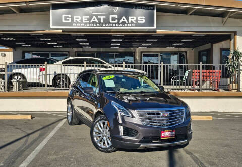 2017 Cadillac XT5 Platinum AWD AWD photo