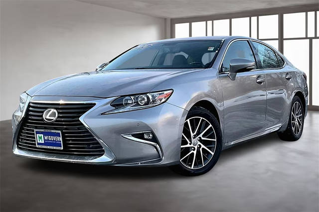 2016 Lexus ES  FWD photo