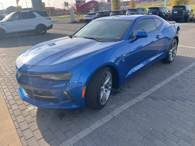 2016 Chevrolet Camaro 1LT RWD photo