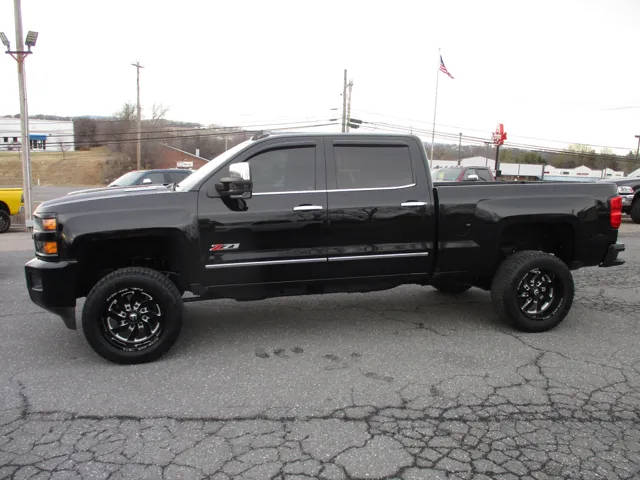2016 Chevrolet Silverado 3500HD LTZ 4WD photo