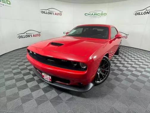 2016 Dodge Challenger SRT 392 RWD photo