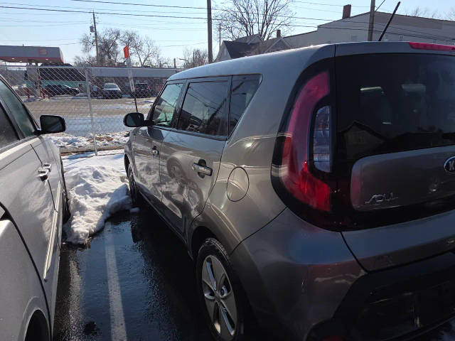 2016 Kia Soul Base FWD photo