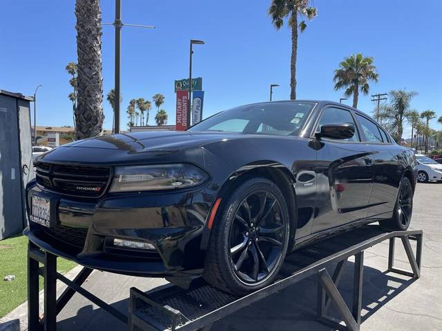 2016 Dodge Charger R/T RWD photo