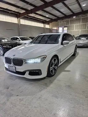 2016 BMW 7 Series 740i RWD photo
