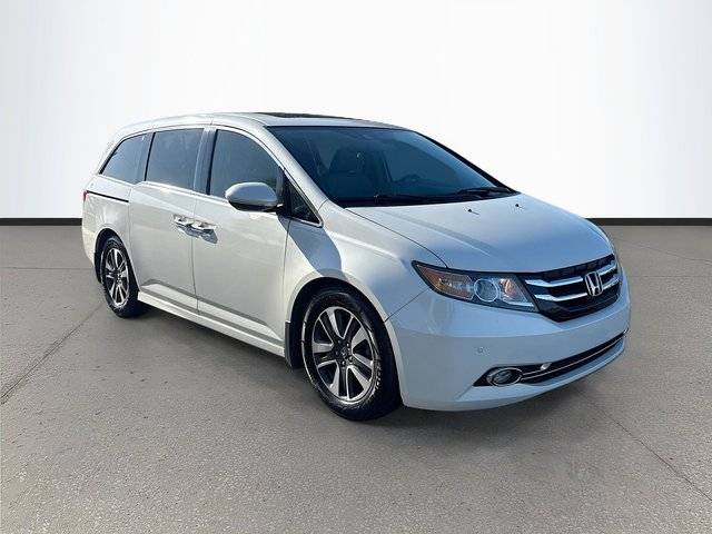 2016 Honda Odyssey Touring FWD photo