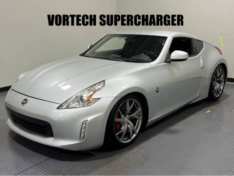 2016 Nissan 370Z Sport RWD photo