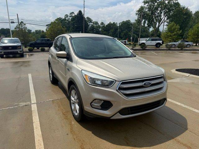 2017 Ford Escape SE FWD photo