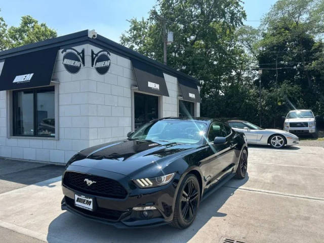 2016 Ford Mustang EcoBoost RWD photo