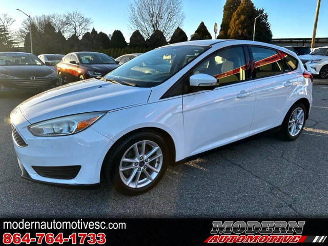 2015 Ford Focus SE FWD photo
