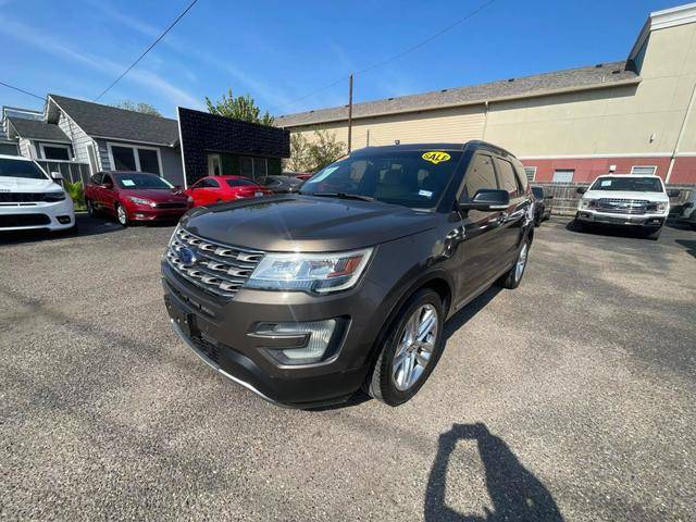 2016 Ford Explorer XLT FWD photo