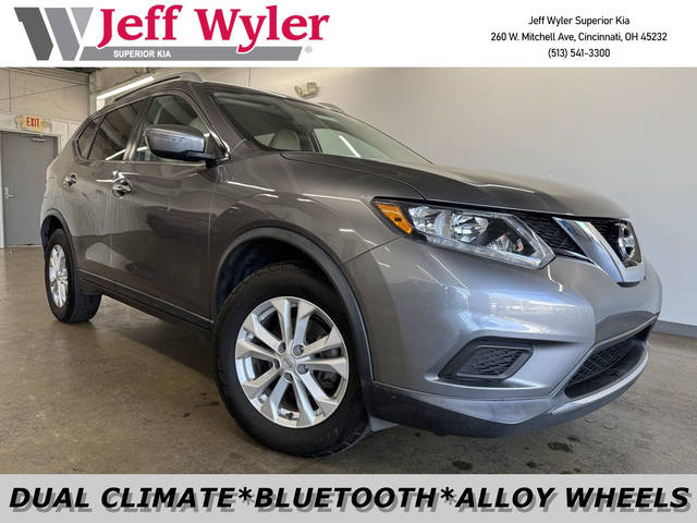 2016 Nissan Rogue SV AWD photo