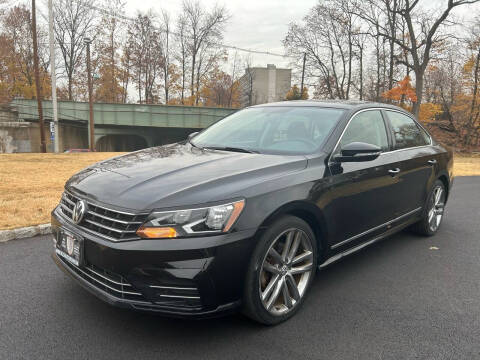 2016 Volkswagen Passat 1.8T R-Line FWD photo