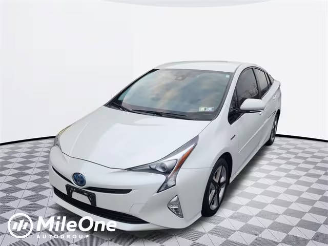 2016 Toyota Prius Three Touring FWD photo