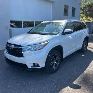 2016 Toyota Highlander XLE AWD photo