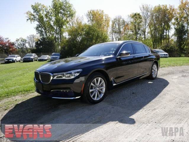 2016 BMW 7 Series 750i xDrive AWD photo