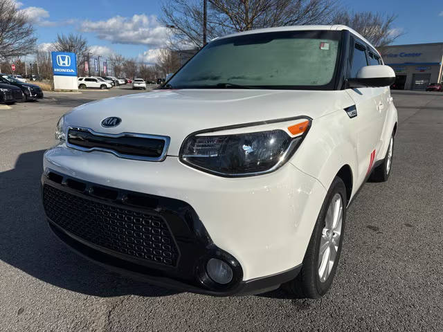 2016 Kia Soul + FWD photo