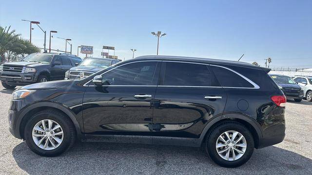 2017 Kia Sorento LX FWD photo