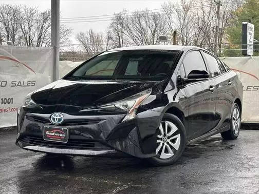 2016 Toyota Prius Three FWD photo