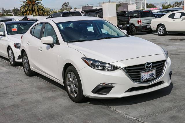 2016 Mazda 3 i Sport FWD photo