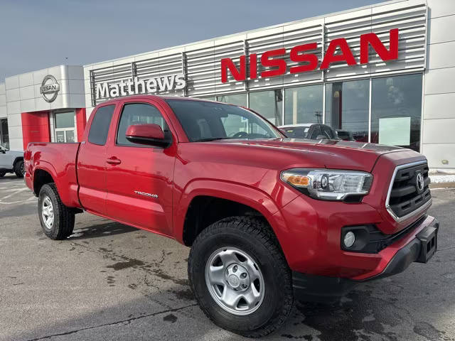 2016 Toyota Tacoma SR5 4WD photo