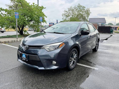 2016 Toyota Corolla LE Plus FWD photo