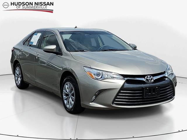 2016 Toyota Camry LE FWD photo