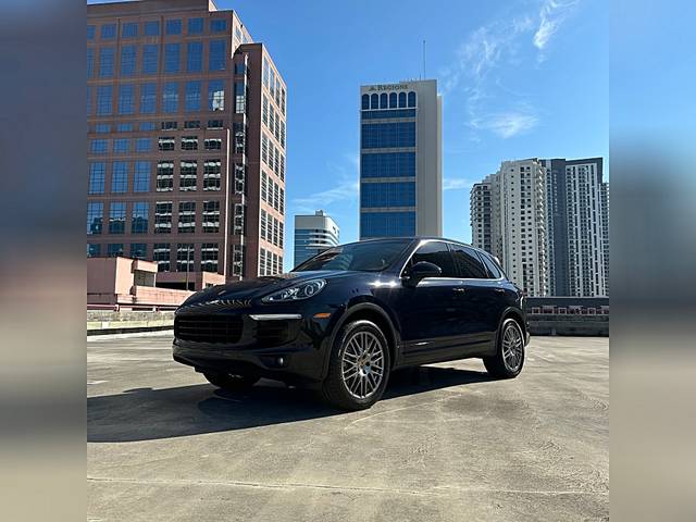 2016 Porsche Cayenne S AWD photo
