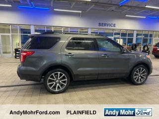 2015 Ford Explorer XLT 4WD photo