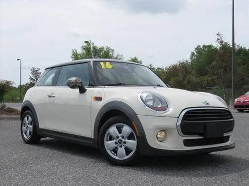 2016 MINI Hardtop 2 Door  FWD photo