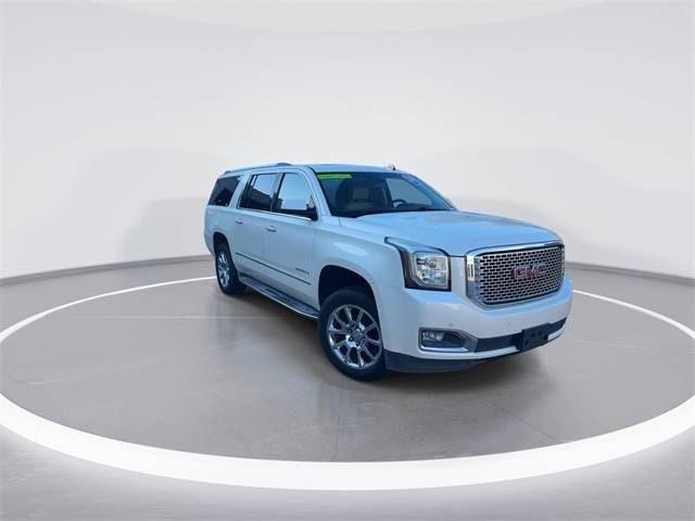 2015 GMC Yukon XL Denali RWD photo